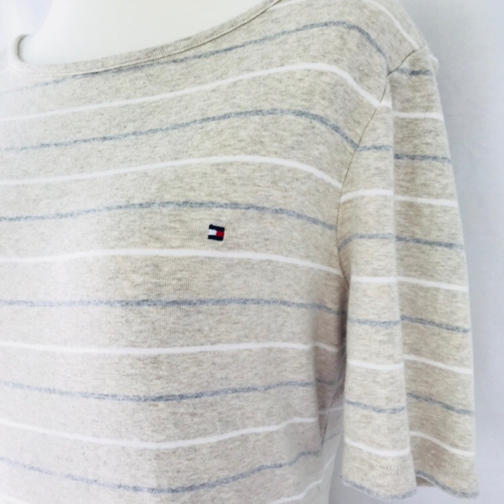 Nice above elbow sleeve Tommy Tee Excellent Cond